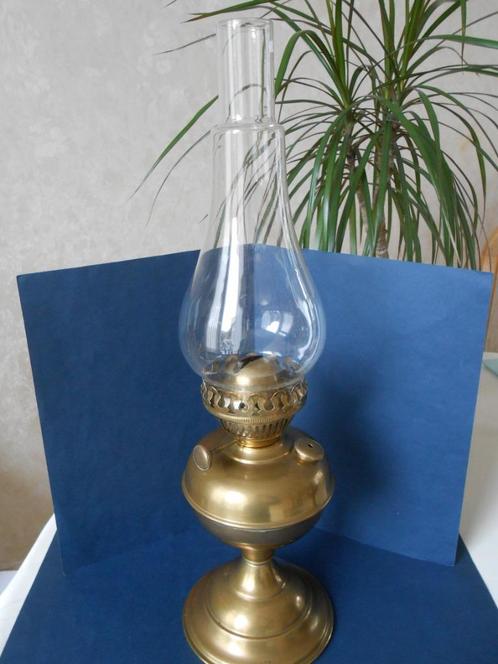Olielamp, messing, tafellamp, Antiek en Kunst, Antiek | Lampen, Ophalen of Verzenden