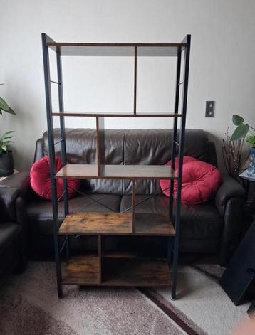 Industriële boekenkast - Prima Staat! beschikbaar voor biedingen