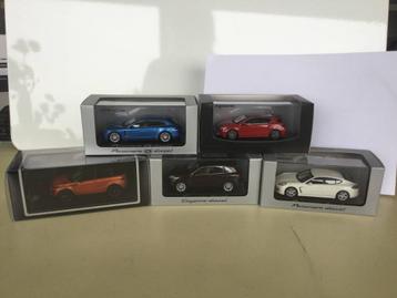 5 modelautos beschikbaar voor biedingen