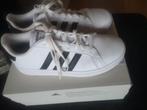 Witte Adidas, maat 39, 2 x aan gehad, Kleding | Heren, Schoenen, Wit, Ophalen of Verzenden, Adidas, Sneakers of Gympen