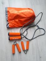 Twee handknijpers en een springtouw., Ophalen of Verzenden, Zo goed als nieuw
