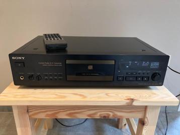 supermooie SONY CDP-XB930Qs cdspeler beschikbaar voor biedingen