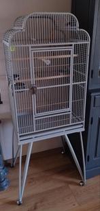 Grote parkieten en papegaaien kooi, Dieren en Toebehoren, Vogels | Hokken en Kooien, Ophalen of Verzenden, Zo goed als nieuw, Metaal