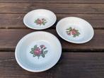 Moss Rose Wedgwood compoteschaaltjes, Gebruikt, Ophalen of Verzenden, Kom(men), Wedgwood