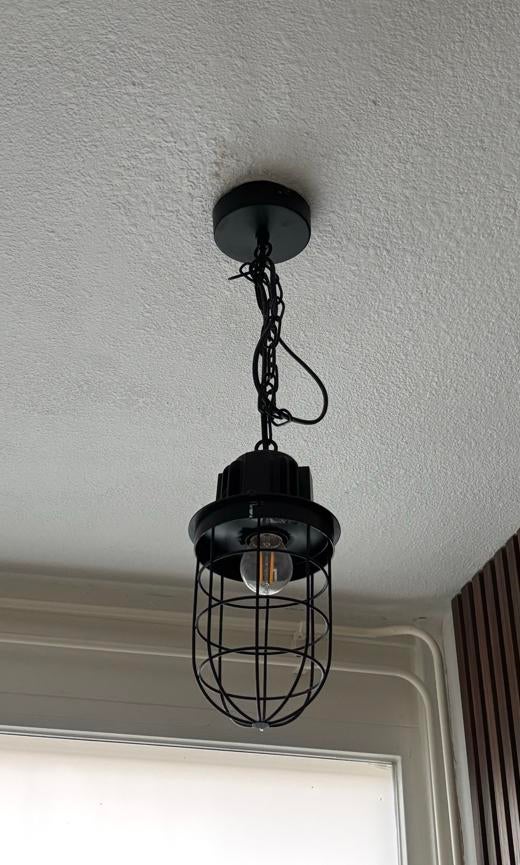 Stijlvolle plafondlamp met metalen frame, Ophalen, Zo goed als nieuw, Metaal, Minder dan 50 cm
