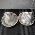 2 Engelse aynsley  kop en schotels  april rose, Ophalen of Verzenden, Zo goed als nieuw, Overige stijlen, Kop(pen) en/of Schotel(s)