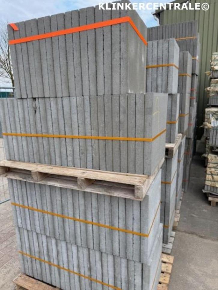 115m2 grijs B-KEUS betontegels 50x50x5cm terrastegels, Tuin en Terras, Tegels en Klinkers, Nieuw, Terrastegels, Beton, 10 m² of meer