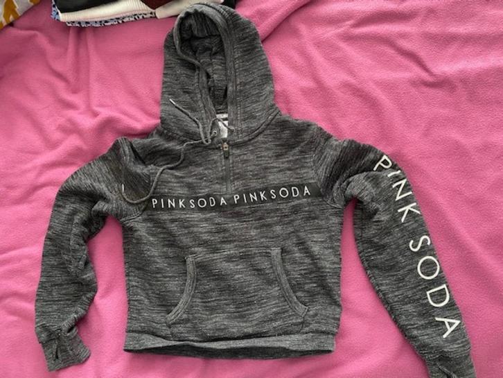 zwart grijze hoody pink soda mt 36, Kleding | Dames, Truien en Vesten, Gedragen, Maat 36 (S), Ophalen of Verzenden