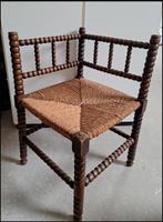 Houten hoekstoeltje met rieten zitting, Antiek en Kunst, Antiek | Meubels | Stoelen en Banken, Ophalen