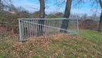 Gegalvaniseerde stalen poort - 10 meter breed, Ophalen, Met poort, Gebruikt, Spijlenhekwerk