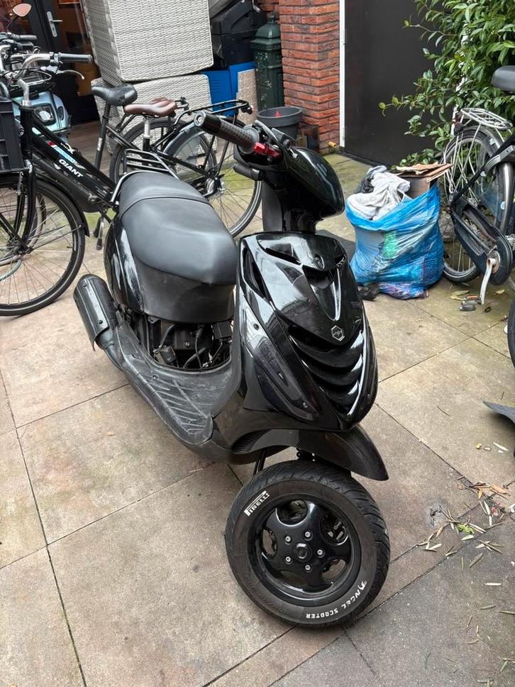 Zip 136cc ruilen runner of skr 125, Fietsen en Brommers, Scooters | Piaggio, Zo goed als nieuw, Zip, Maximaal 45 km/u, Benzine