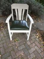 Stoel met leuningen hout, vintage, brocante, Huis en Inrichting, Stoelen, Ophalen, Bruin, Zo goed als nieuw, Eén
