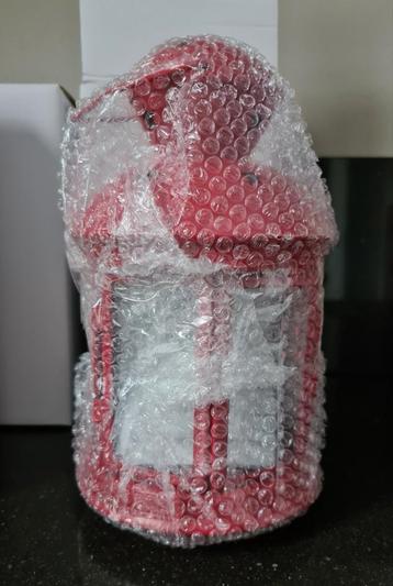 Nieuw in doos! 3 Prachtige rode kerst lantaarns beschikbaar voor biedingen