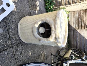 Bijna alles wat je nodig hebt voor een kat!  beschikbaar voor biedingen