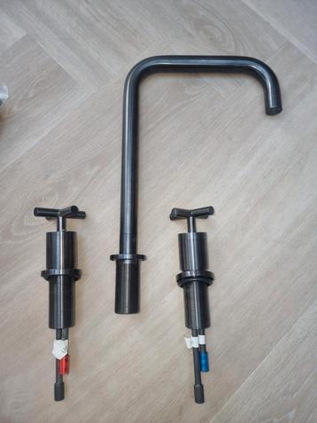Gun Metal keukenkraan nieuw beschikbaar voor biedingen