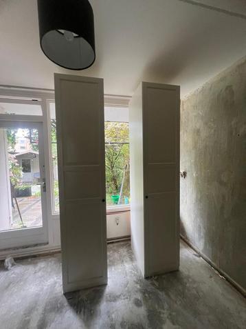 2 Hoge witte PAX-kasten van IKEA
