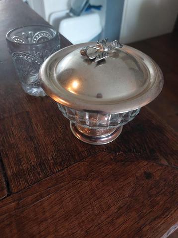 Vintage Bonbonschaaltje met Deksel beschikbaar voor biedingen