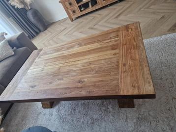 Grote Houten Salontafel beschikbaar voor biedingen