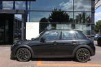 MINI 5-deurs Cooper C / Favoured Trim + Pakket S, Auto's, Mini, Stof, Gebruikt, 156 pk, Met garantie (alle)