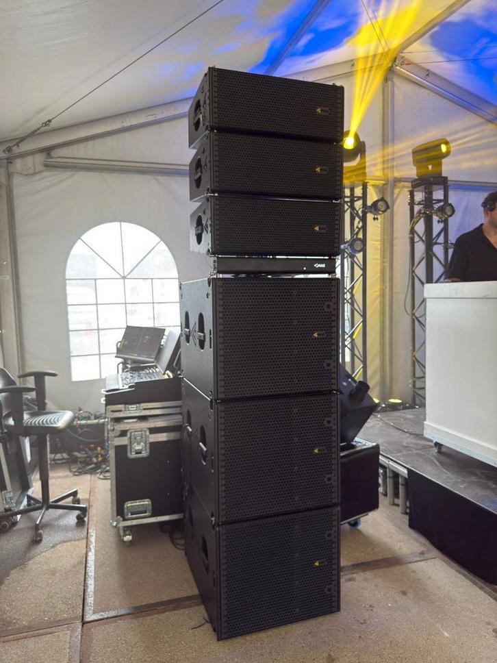 MAG Audio Wasp-8 S18 EX Demo set LINE ARRAY STACK SET, Audio, Tv en Foto, Professionele Audio-, Tv- en Video-apparatuur, Zo goed als nieuw