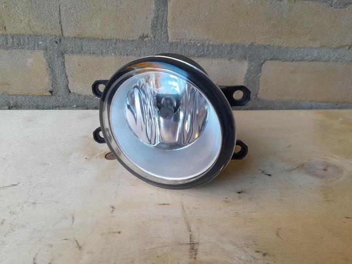 MISTLAMP - RECHTS - VOORZIJDE - TOYOTA YARIS II / P9 - NIEUW, Auto-onderdelen, Verlichting, Toyota, Nieuw, Verzenden