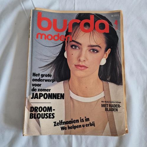 Burda april 1983 modetijdschrift kledingpatronen vintage, Hobby en Vrije tijd, Kledingpatronen, Zo goed als nieuw, Vrouw, Burda