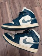 Air Jordan 1 Mid Wmns "French Blue" BQ6472-414, Ophalen of Verzenden, Zo goed als nieuw, Blauw, Sneakers of Gympen