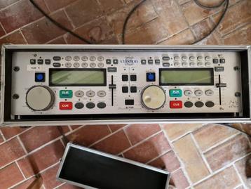 Stanton S-700 Professional Dual DJ CD Player (in flightcase) beschikbaar voor biedingen