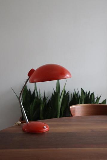 Vintage Massive oranje bureaulamp oranje / retro bauhaus 70 beschikbaar voor biedingen