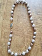 Handgemaakte parelketting met bakslotje, Ophalen of Verzenden, Nieuw, Beige, Overige materialen