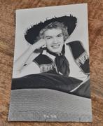 Ria Valk, Verzenden, 1960 tot 1980, Ongelopen, Sterren en Beroemdheden