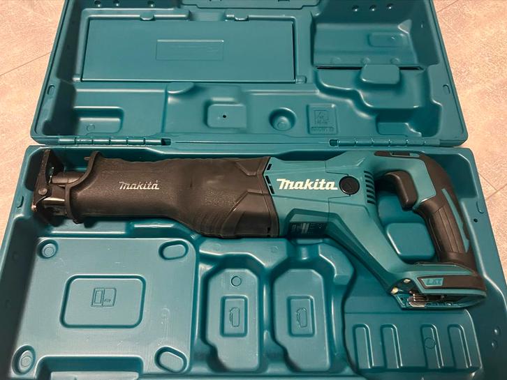 Makita DJR186 Reciprozaag - Zo goed als nieuw!, Doe-het-zelf en Verbouw, Gereedschap | Zaagmachines, Zo goed als nieuw, Reciprozaag