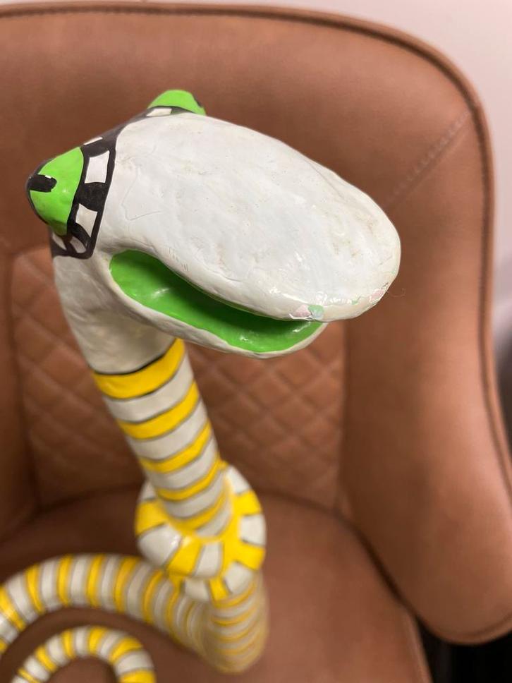 Grappig Slangenbeeld - Kunstenaar Niloc Pagen, Antiek en Kunst, Kunst | Designobjecten, Ophalen of Verzenden