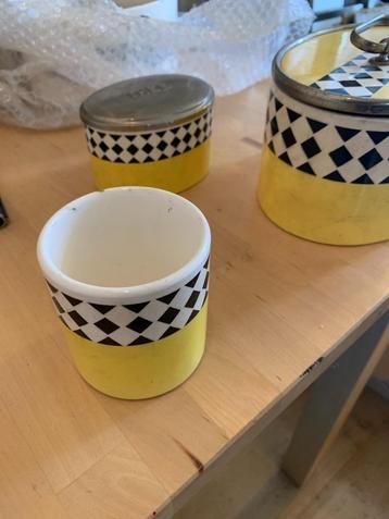 bijzondere thee set beschikbaar voor biedingen