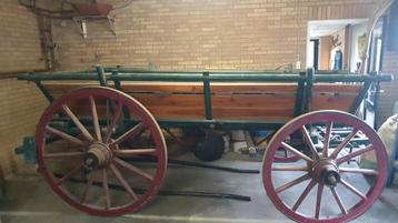 Mooie boerenkar te koop, in heel goede staat beschikbaar voor biedingen