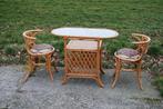 Vintage Rotan bistro set tafel met twee stoelen, Gebruikt, Rotan, Nvt, Tuinset