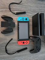 Nintendo Switch compleet pakket met veel accessoires, Spelcomputers en Games, Games | Nintendo Switch, Ophalen, Gebruikt, Online
