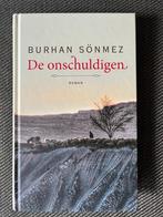 Burhan Sönmez - De onschuldigen. (Hardcover) ~ 2019 ~, Burhan Sönmez, Ophalen of Verzenden, Zo goed als nieuw