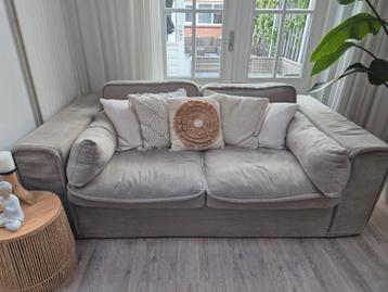 Riviera Maison bank beschikbaar voor biedingen