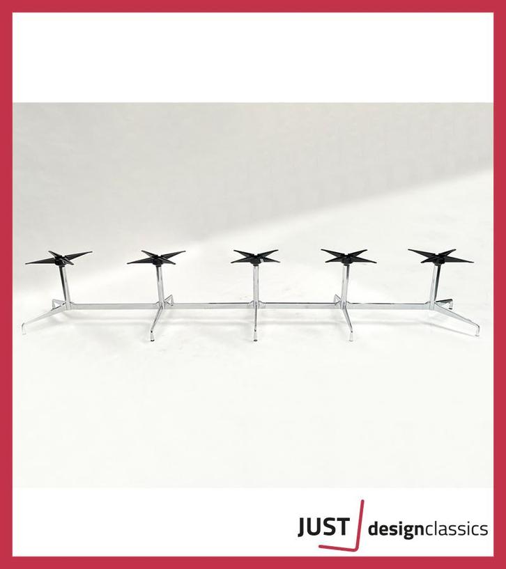 Vitra Segmented Table 2023  Alleen Poot 2,4 - 6 meter blad, Huis en Inrichting, Tafelonderdelen, Zo goed als nieuw