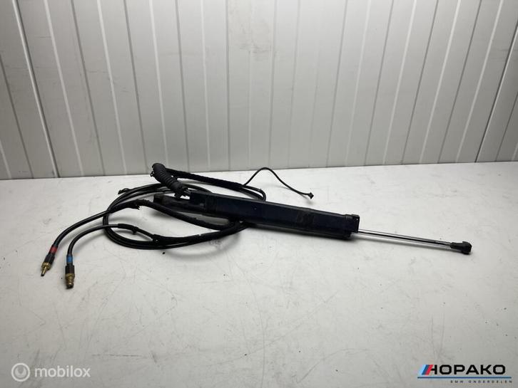 Gasveer elektrische achterklep BMW 5 serie E61 2003-2010, Auto-onderdelen, Klein materiaal, Gebruikt, Ophalen of Verzenden
