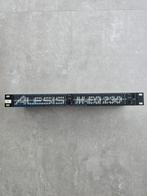 Alesis M-EQ230, Ophalen of Verzenden, Zo goed als nieuw