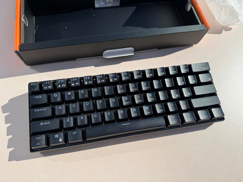 RK61 Mechanisch Toetsenbord - Rode Switches & LED, Ophalen, Qwerty, Nieuw, Gaming toetsenbord