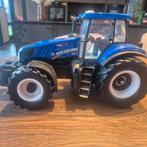 Afstands bestuurbare New Holland Tractor T8 320, Hobby en Vrije tijd, Ophalen of Verzenden, Zo goed als nieuw, Overige schalen