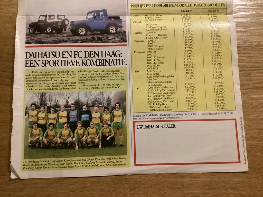 FC Den Haag 1983 met shirtreclame Daihatsu, Boeken, Ophalen of Verzenden, Gelezen, Overige merken