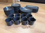 Complete set antraciet serviesset 48-delig, Ophalen, Zo goed als nieuw, Effen, Aardewerk