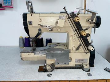 Yamato VC2611-04BL Kettingsteek Naaimachine - Industrieel Mo beschikbaar voor biedingen