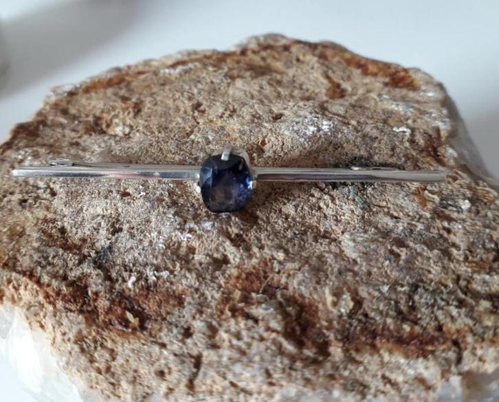 Antieke prachtige zilveren broche met echte Saffier.( 925)., Sieraden, Tassen en Uiterlijk, Antieke sieraden, Broche, Zilver, Met edelsteen