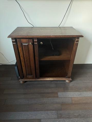 Vintage TV Meubel - bruin hout beschikbaar voor biedingen