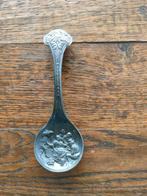 Van Nelle verzilverd repousse theeschepje Oud Hollands tafer, Antiek en Kunst, Antiek | Goud en Zilver, Ophalen